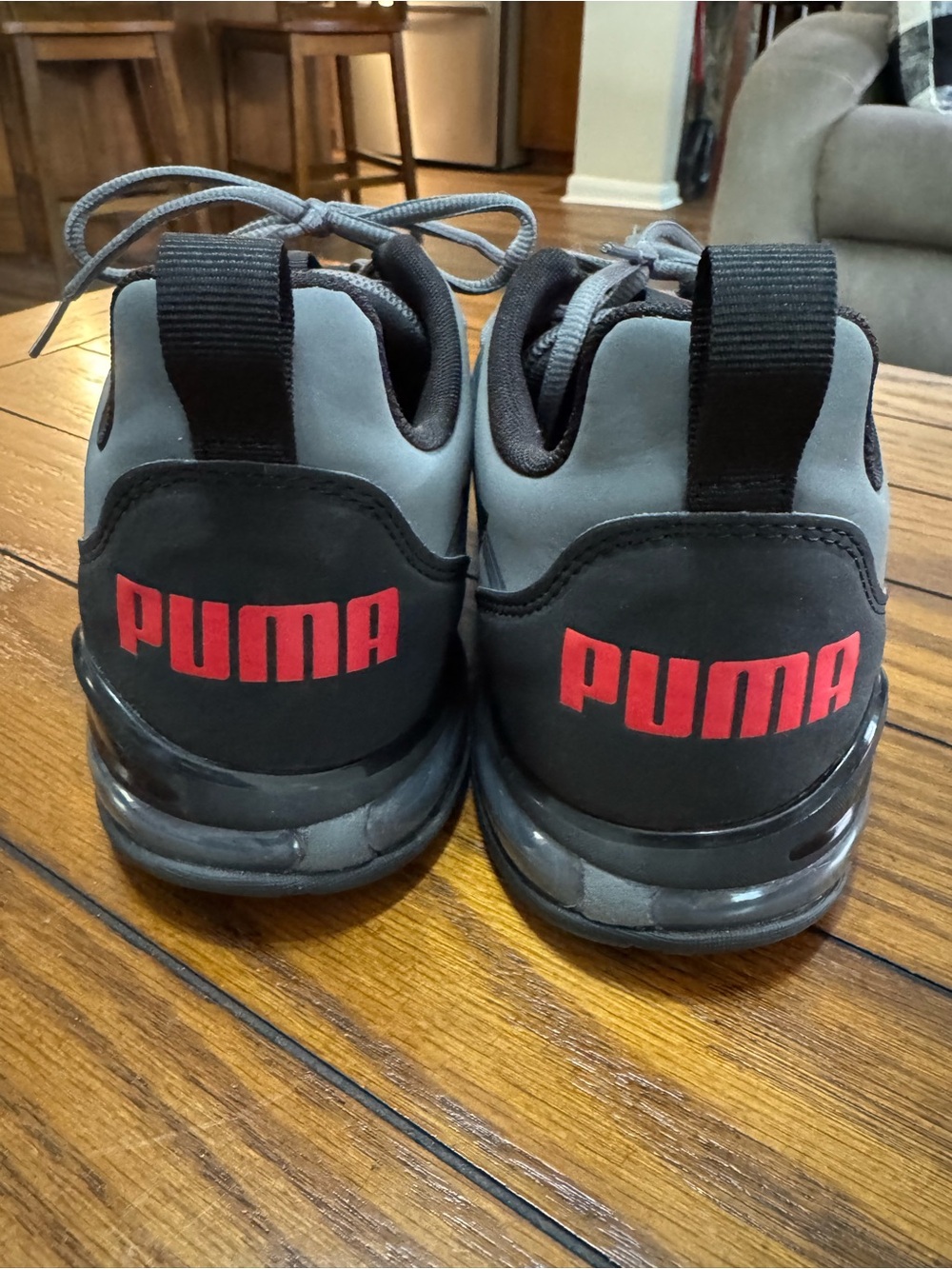 Puma Men’s Gray Athletic Sneakers with Black Accents - Picture 3 of 6